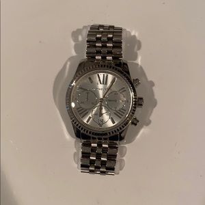 Michael kors silver watch